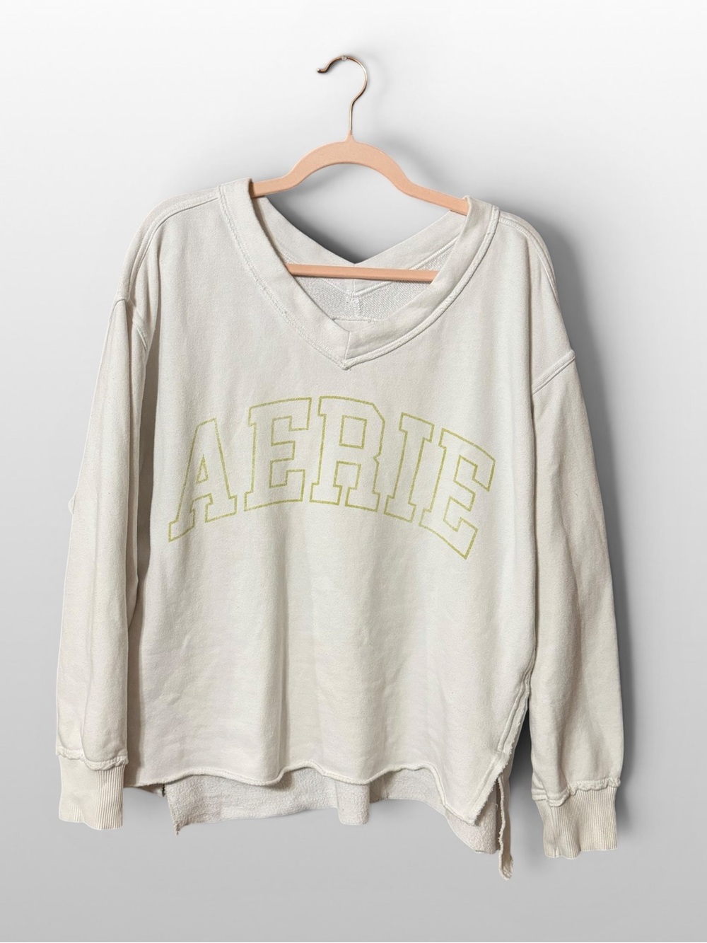 Aerie Cropped Sweatshirt Womens Small Cream V Neck Logo Pullover Lounge
